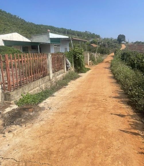 Kẹt tiền giảm 50% giá bán 1.7 sào đất...