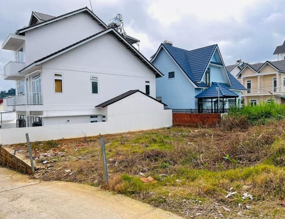 Bán lô đất diện tích 209m tại Nam Hồ -...