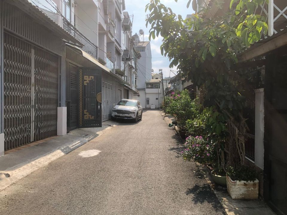 BÁN ĐẤT CÓ NHÀ TT ĐÀ LẠT PHƯỜNG 3, HƯỚNG...