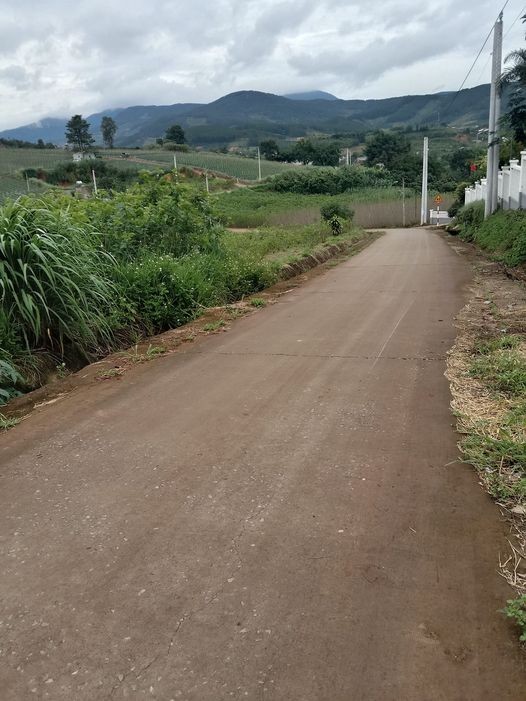 2.35 tỷ Sở Hữu lô đất đẹp ngay bên cạnh...