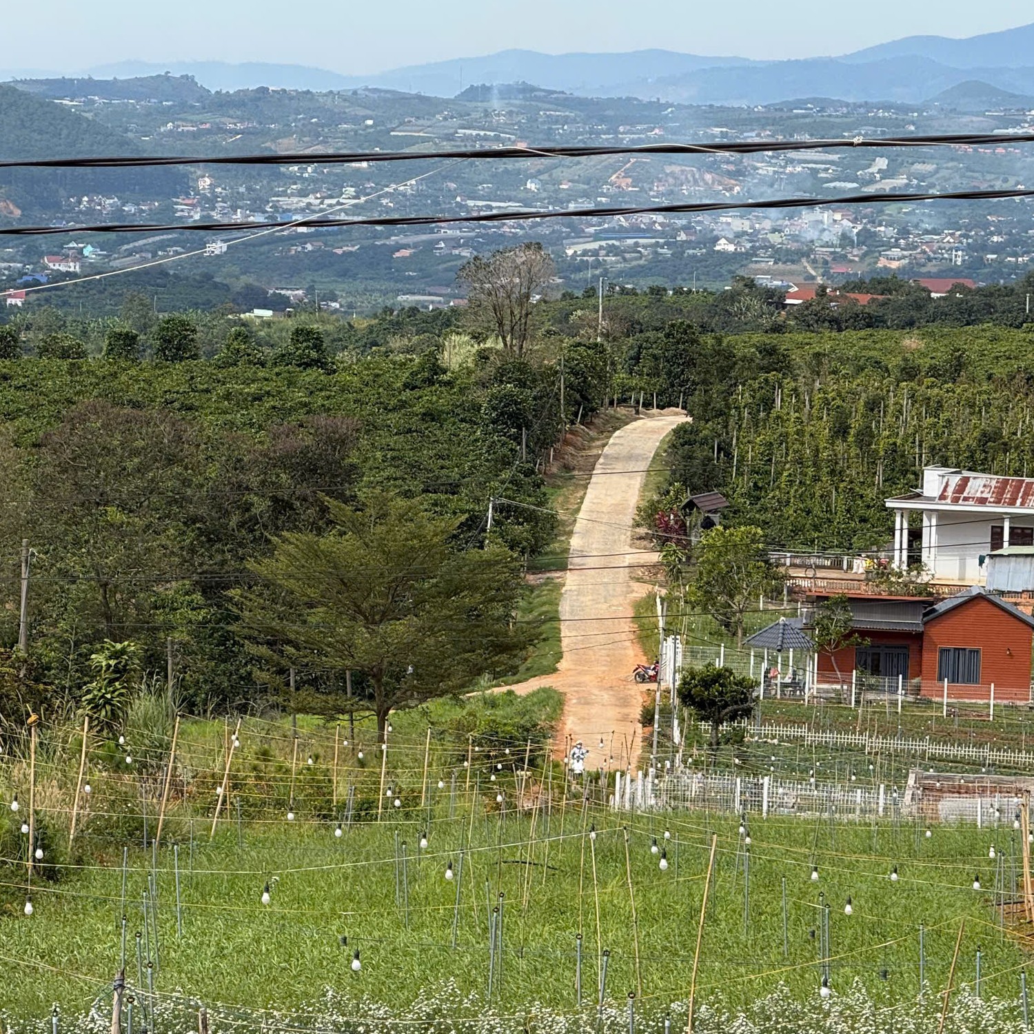 Mảnh đất 2 mặt tiền thế cao, khí hậu mát...