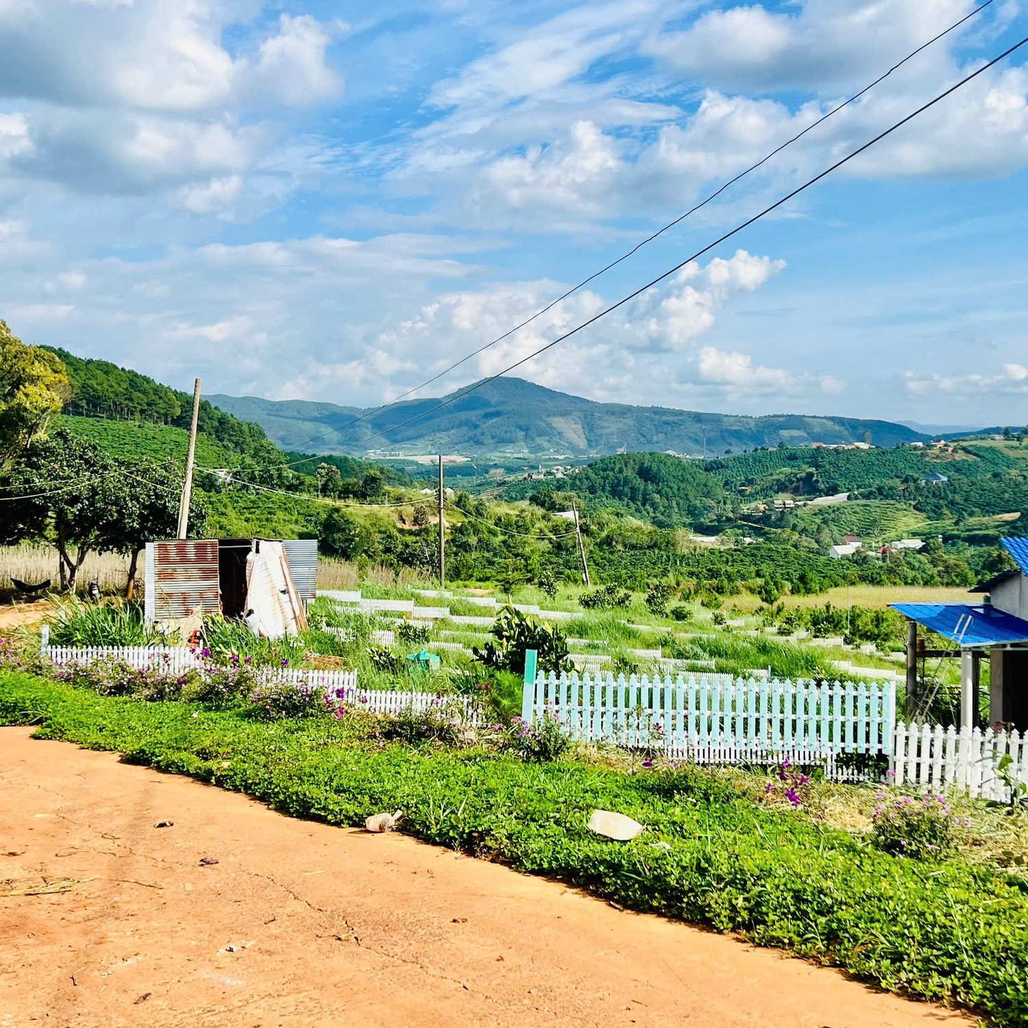 Gần Chùa Linh Ẩn, bán hơn 400m2 đất sẵn...