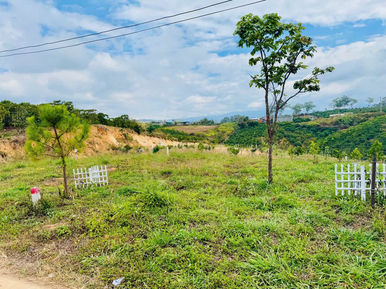 Bán gần 400m2 đất vị trí trung tâm xã...